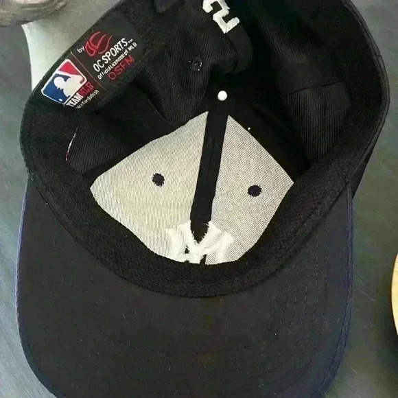 NY Yankee’s Blue Hat Official Mdse. Team MLB. OSFM - Picture 4 of 5
